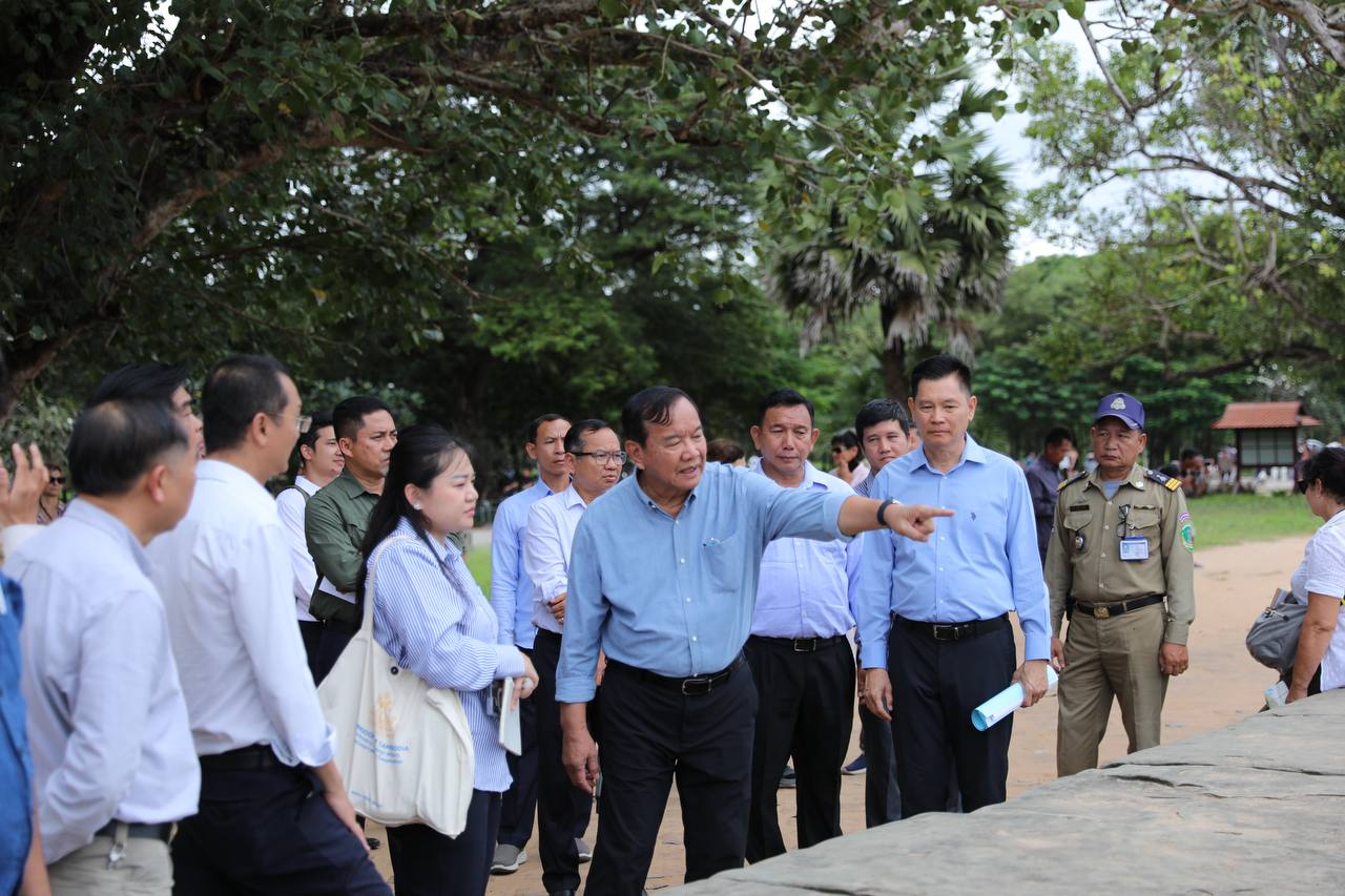 His Excellency Deputy Prime Minister PRAK Sokhonn conducts an inspection visit to locations designated for organizing the 20th Francophonie Summit