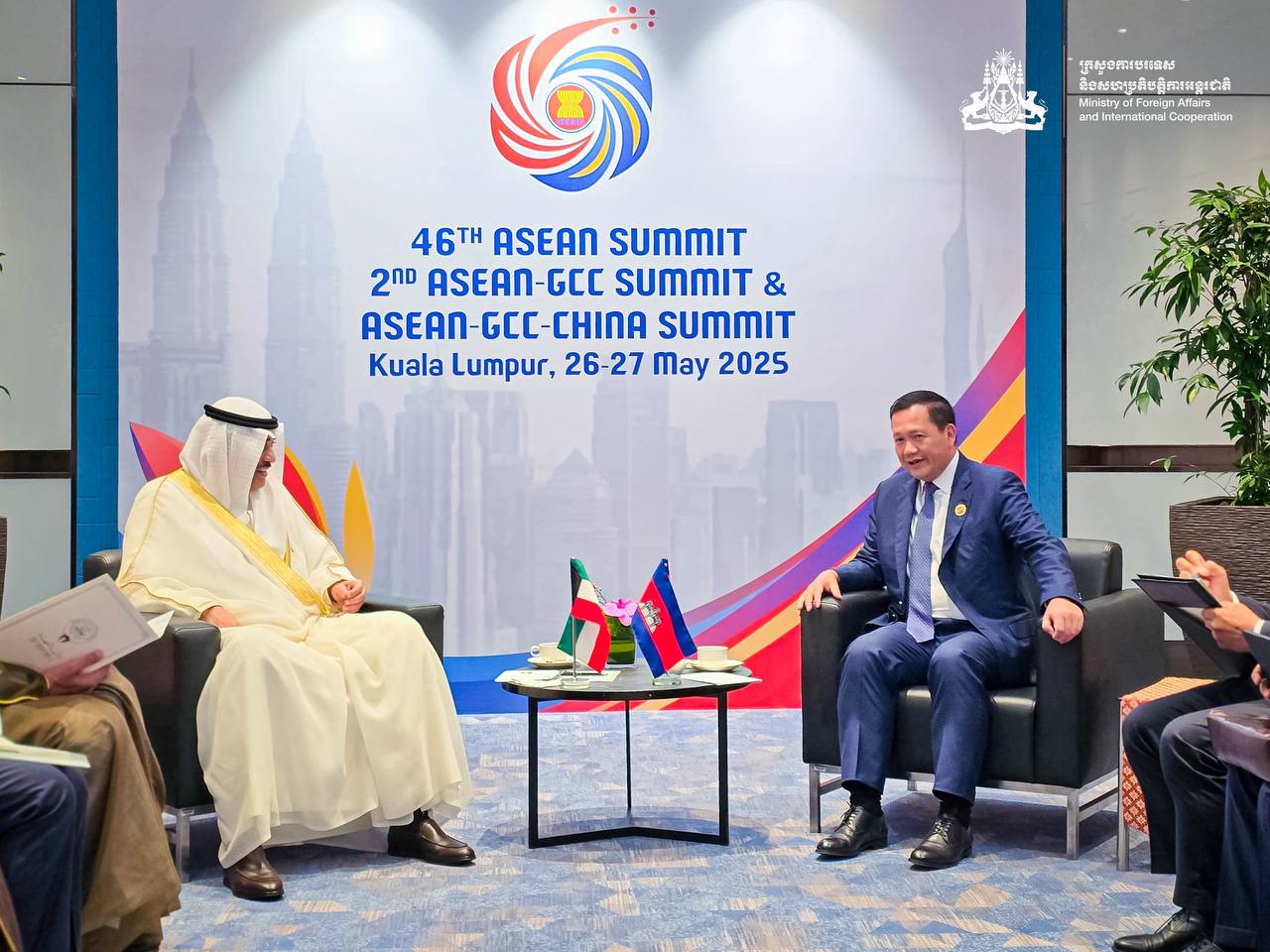 Samdech Thipadei Prime Minister receives a courtesy call by Crown Prince of the State of Kuwait