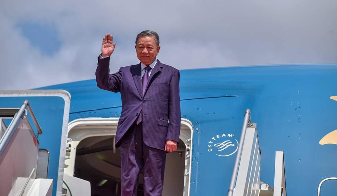 Warmly welcome the State Visit of His Excellency TO Lam, President of the Socialist Republic of Viet Nam, to the Kingdom of Cambodia! 