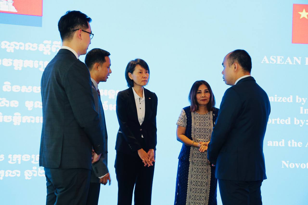 His Excellency KUNG Phoak presides over the Closing Ceremony of the ASEAN Project Development Training